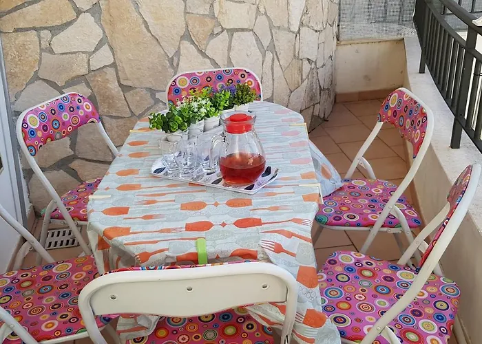 2 Bedroomed - Sleeps 5 Appartement