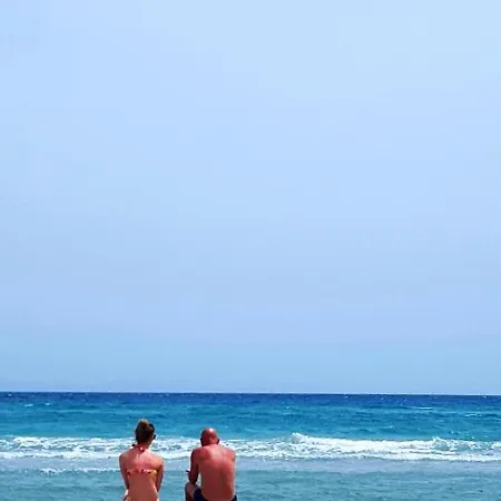 2 Bedroomed - Sleeps 5 Οτράντο