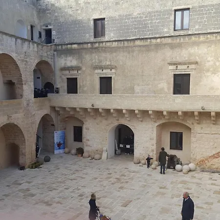 Διαμέρισμα 2 Bedroomed - Sleeps 5 *