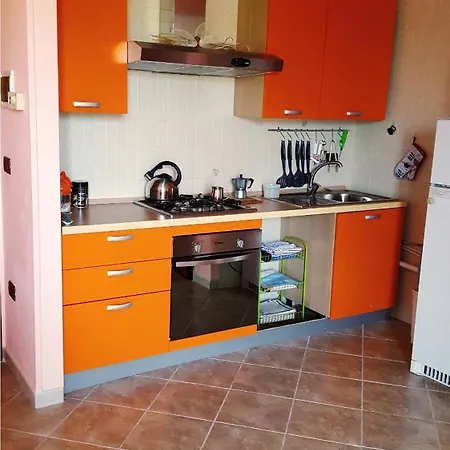 2 Bedroomed - Sleeps 5 Οτράντο