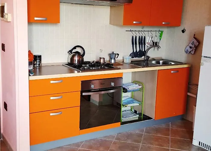 2 Bedroomed - Sleeps 5 Otranto